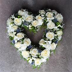 Open heart with white roses H208