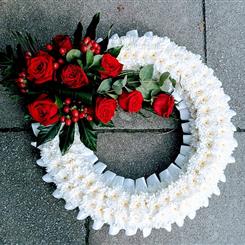 Based Wreath W190