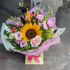 Graduation handtied bouquet 