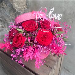 Love Hatbox 6 Red Roses