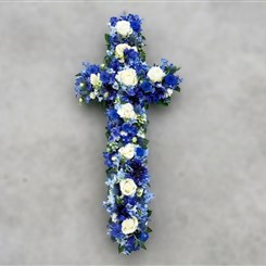 Mixed Blue &amp; White Cross CR238